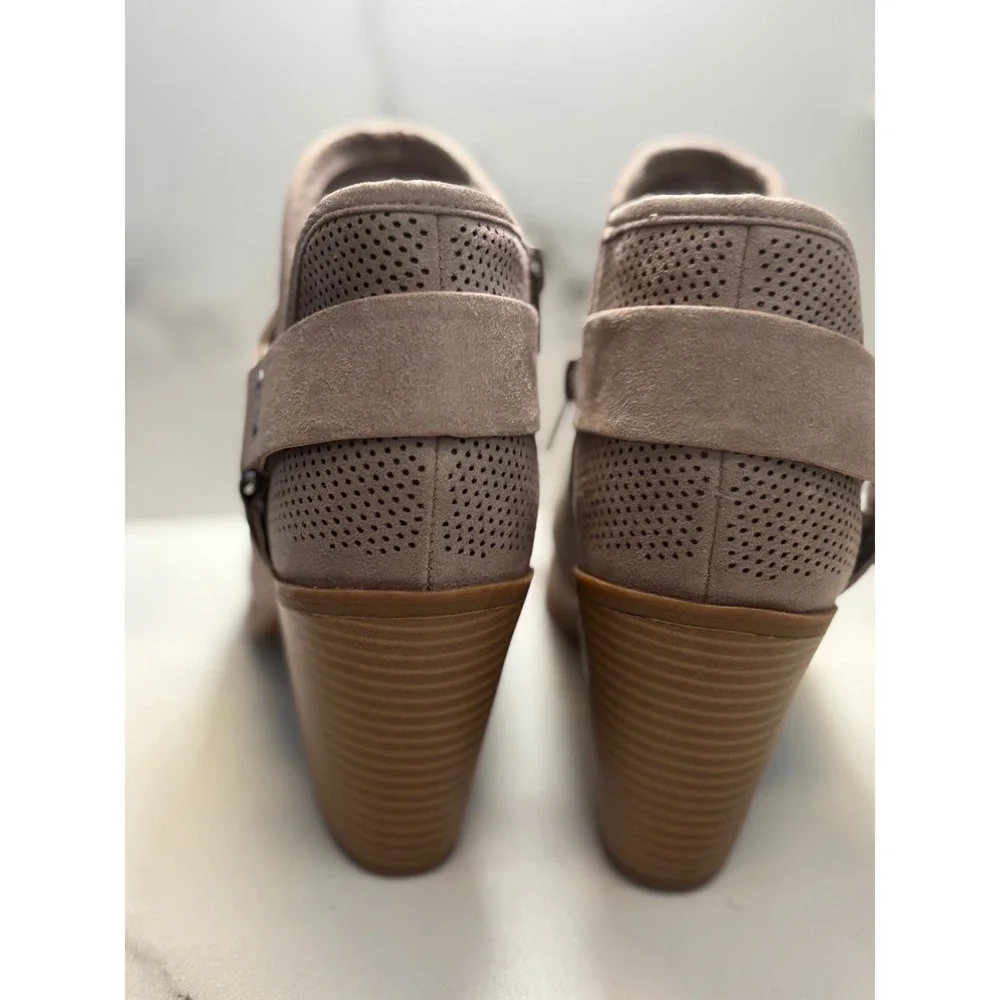 Fergalicious Augustine Taupe Perforated Peep Toe Ankle Boots Tan 8.5M Studded